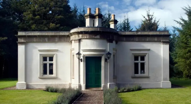 Triumphal Arch Lodge, Book Lejlighed Hoteller i Fermanagh County med parkering, Parkering