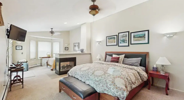 5BR Lake-view Home w/ Pool & Seasonal Hot Tub