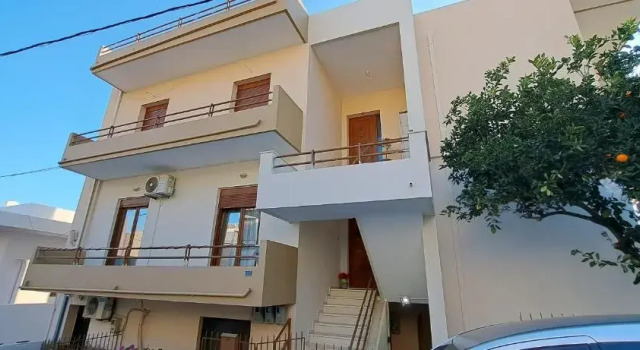 Hospitality up to 5 persons in Chios