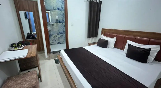 Hotel 4S By Wishotel, Rezervovat Hotel Bahadrabad Uttarakhand