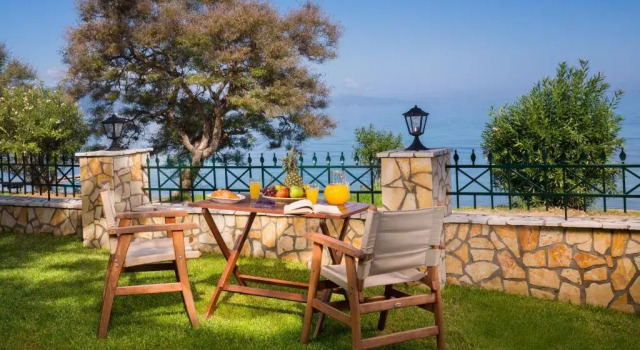Студия seafront Anna Apartments Boukari