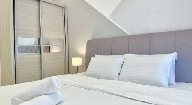 Люкс Macrolink Medini Signature Suite near Legoland by Our Stay