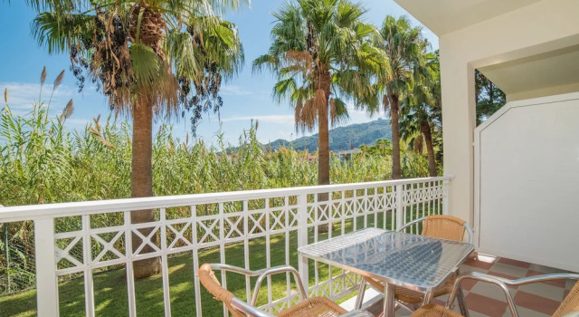 Appartamento 2 camere con balcone e con parziale vista mare Xenos Kamara Beach