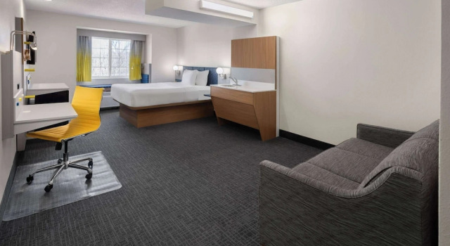 Люкс Standard Microtel Inn and Suites Dover