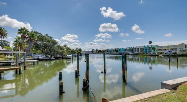 Walk to the Ocean: Indian Rocks Beach Condo
