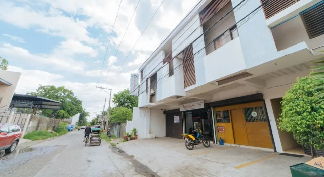 RedDoorz near New Government Center, Rezervovat Penzión Levné hotely v Negros Occidental