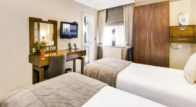 Двухместный номер Executive Gem Langham Court Hotel