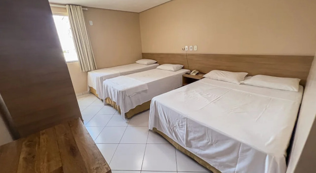 Четырёхместный семейный номер Standard Hotel Guapindaia Praça