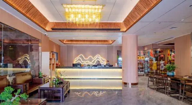 San Chao Hot Spring Town Hotel (Chaozhou Hanjiang Xixi Bidao Tiantouhe Park Branch), Rezervasyon Otel Guangdong otoparklı oteller, Otopark