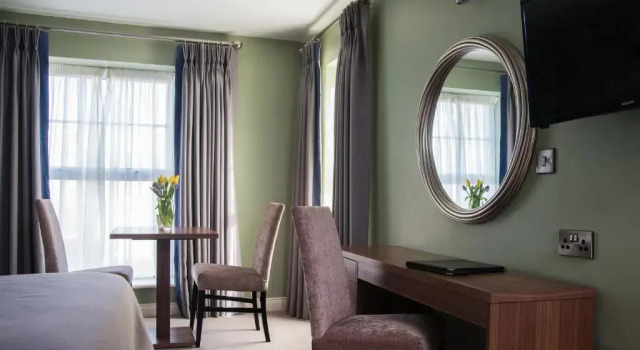 Holyrood Hotel - Leisure Centre & The Spa at Orchids, Buchen Sie Hotel SPA-Hotels in Donegal County, SPA