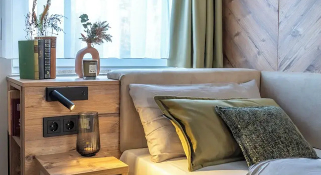 Feinheit Hotel & Restaurant, Tor zu Hunsrück und Mittelrhein! Mit Sauna Hot Tub und Gartensuite, Забронировать Отель Хальзенбах Хунсрюк