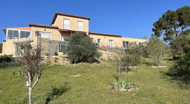 Domaine Maxxim, Rezerwuj Hotel Clermont-l'Herault Hérault