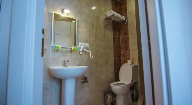 Номер Deluxe с балконом и с видом на воду Hotel Green Glass