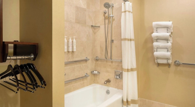 Номер Standard c 1 комнатой с балконом Scottsdale Marriott at McDowell Mountains