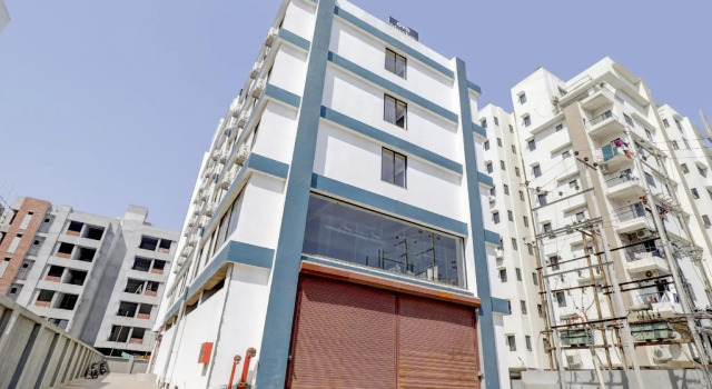 OYO 78645 Silver Key Stayi Now Sun Pharma Rd, Rezervovat Hotel Hotely v Gujarat s parkováním, Parkování