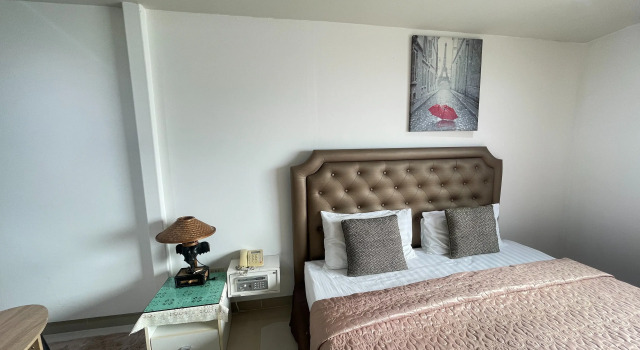 W-9 Hotel