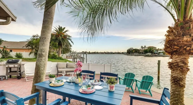 Коттедж Ocean View, Pool & Boat Dock: Indian Rocks Retreat