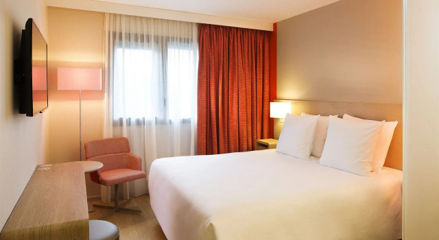 Hotel Oceania Paris Roissy CDG, Varaa Hotelli Hotellit Val d'Oise pysäköinnillä, Pysäköinti