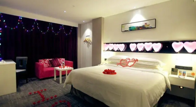 Milan Fashion Hotel Shenzhen North Station Branch, Rezerwuj Hotel Hotele w Shenzhen z parkingiem, Parking