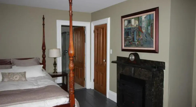Люкс Superior Maplehurst Manor Bed and Breakfast