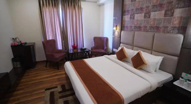 Двухместный номер Standard Hotel Idhayan Palace