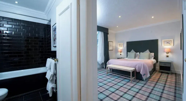 Номер Superior The Royal George Hotel
