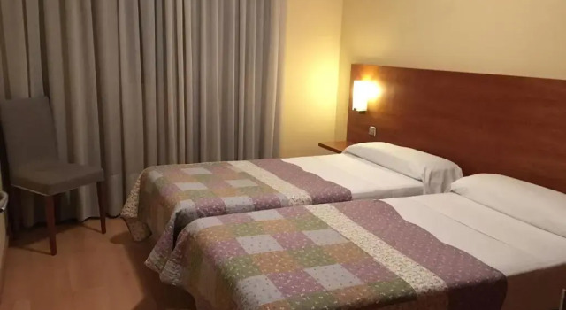 Двухместный номер Standard Hotel Torre Monreal
