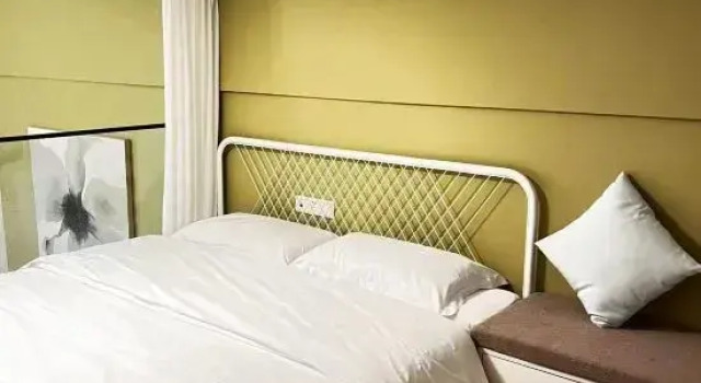 Люкс Comfort Floral Hotel·Haikou Cloud Haiyi Seascape Hotel (Wanluyuan Haikou Bay Store)
