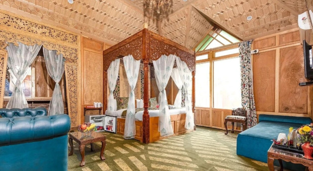 Номер Royal Prince of Kashmir Luxury Houseboat