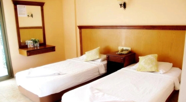 Rosy Hotel Kusadasi, Забронировать Отель Кушадасы Эгейский регион Турции, рядом с Kusadasi Bus Terminal