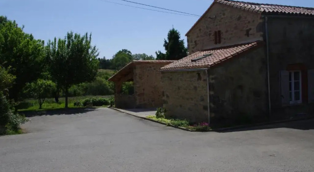 Коттедж с 2 комнатами Gîte des 2 Pat'