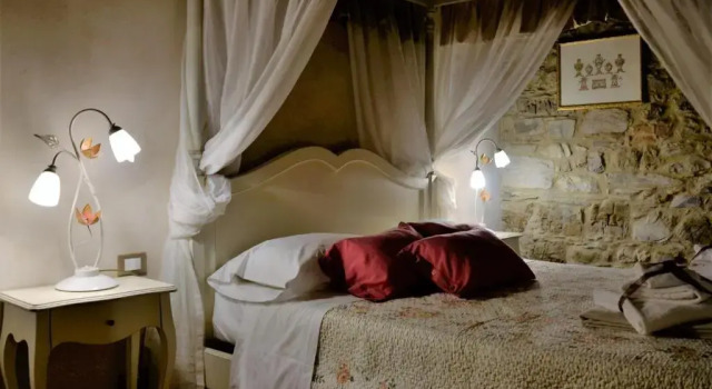 Апартаменты Цокольный этаж Villa Le Polle di Meletro - Exclusive Tuscan Villa with Private Pool & Panoramic Glass Sauna