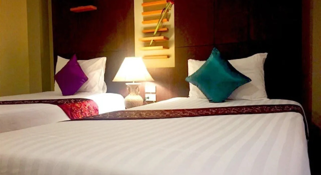 Hua Hin White Sand