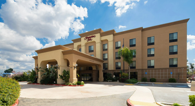 Hampton Inn Visalia, Забронировать Отель Висейлия штат Калифорния