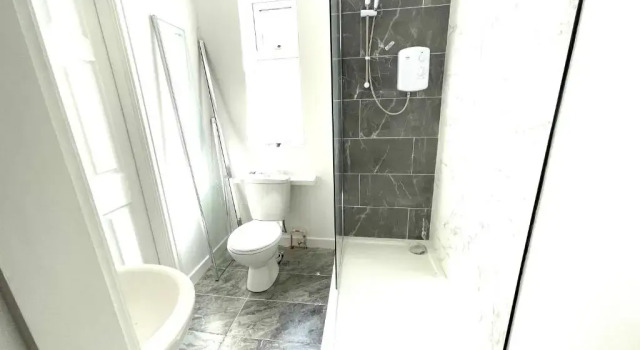Апартаменты 3 bedroom Garden apartment next to craig-y-don park