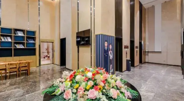 Magnotel Hotel (Zhengzhou Gaotie Dongzhan Dongguangchang), Rezervovat Hotel Čeng-čou Henan