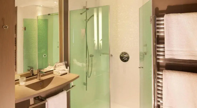Run of House Hôtel & SPA Oceania LUnivers Tours