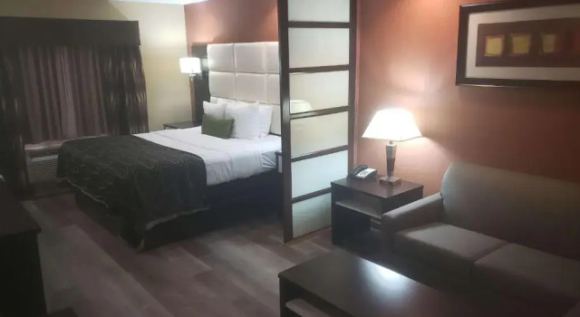 Люкс Best Western Plus JFK Inn & Suites