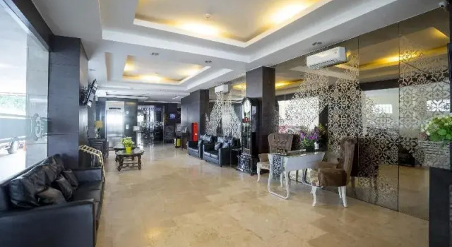 Capital O 1083 Hotel Grand Kartika, Rezervovat Hotel Wellness hotely v Kalimantan, SPA
