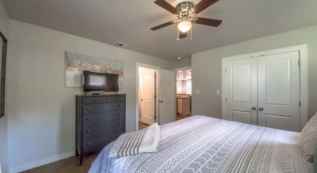 Sattler Haus Rr 464 2 Bedroom Home by RedAwning