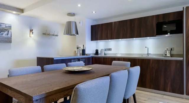 Le C Residence Apartment T3 Cabin A04, Prenota Appartamento Hotel a Alvernia con parcheggio, Parcheggio