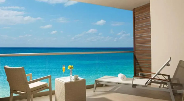 Двухместный полулюкс Xcelerate oceanfront Breathless Riviera Cancun Resort & Spa