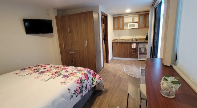 Студия Executive Altamira Apart Suites
