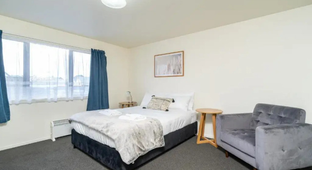 Апартаменты Ethel Benjamin Apartment