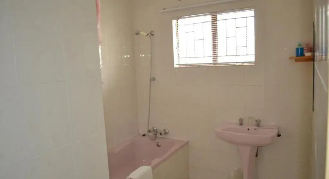 Номер Luxury Kamogelo Guest House