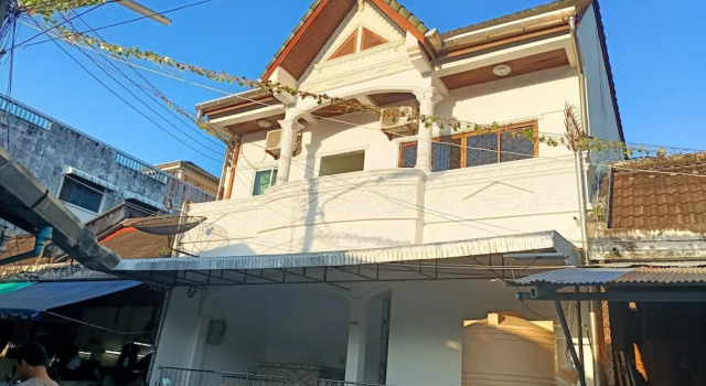 Kata S.T House 2