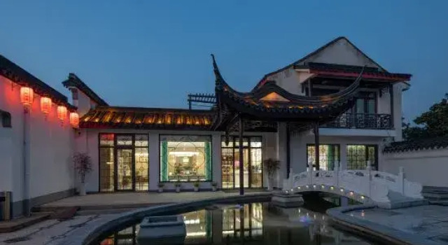 Maple Jiangfeng Bieyuan · Riverside Homestay (Suzhou Hanshan Temple & Guanqian Street Branch), Забронировать Отель Сучжоу Китай, рядом с Hanshan Temple