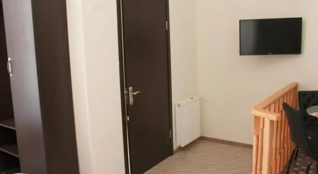 Номер Economy Guest House on Gia Abesadze Street