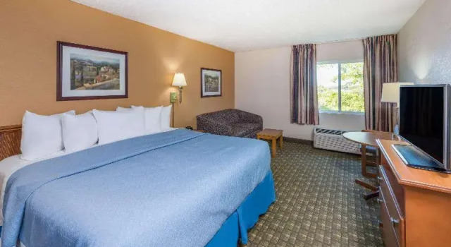 Номер Standard Days Inn by Wyndham Kirksville