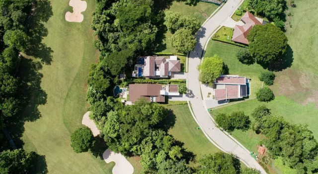 Коттедж Luxury House Reserva Conchal Llama del Bosque